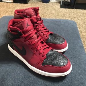 Air Jordan 1 ‘Reverse Banned’